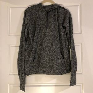 LAST CHANCE💥 Outdoor Voices CloudKnit Hoodie